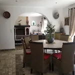 Tres Belle Maison Piscine Chauffe 210m2 Climatise Prázdninový dům *