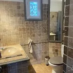Tres Belle Maison Piscine Chauffe 210m2 Climatise Prázdninový dům *