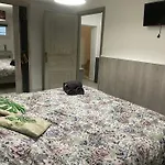 Tres Belle Maison Piscine Chauffe 210m2 Climatise Prázdninový dům *