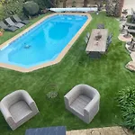Tres Belle Maison Piscine Chauffe 210m2 Climatise Prázdninový dům