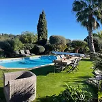 Tres Belle Maison Piscine Chauffe 210m2 Climatise Prázdninový dům *