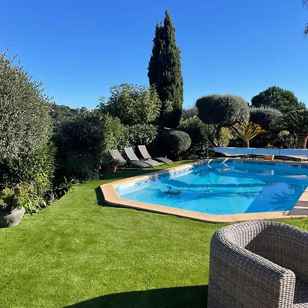 Très Belle Maison Piscine Chauffé 210m2 Climatisé *