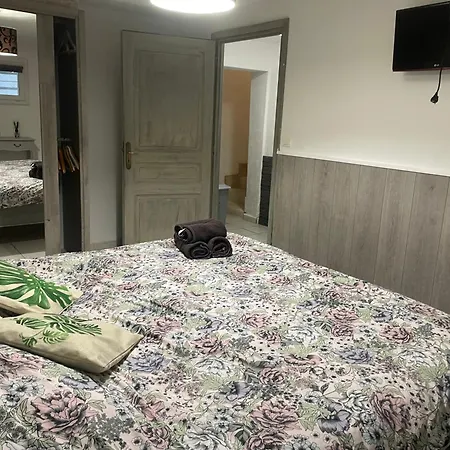 Très Belle Maison Piscine Chauffé 210m2 Climatisé Hébergement de vacances *