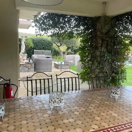 Très Belle Maison Piscine Chauffé 210m2 Climatisé Hébergement de vacances