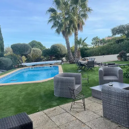 Très Belle Maison Piscine Chauffé 210m2 Climatisé Hébergement de vacances Sainte-Maxime