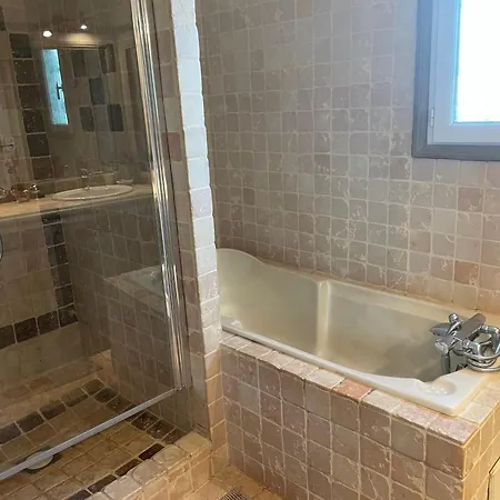 Très Belle Maison Piscine Chauffé 210m2 Climatisé *