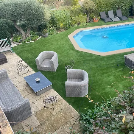 Hébergement de vacances Très Belle Maison Piscine Chauffé 210m2 Climatisé Sainte-Maxime