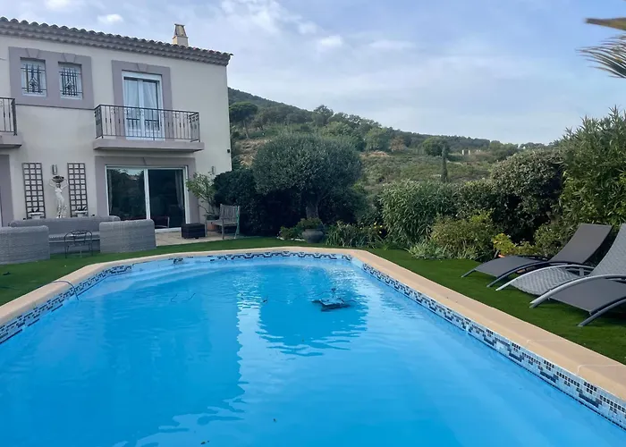 Tres Belle Maison Piscine Chauffe 210m2 Climatise * سانت ماكسيم